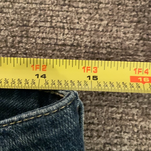 Guess Jeans - Picture 5 of 8